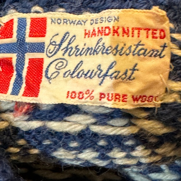 Vintage 60s Norwegian 100% Wool Hand Knitted Sweater - Picture 5 of 5